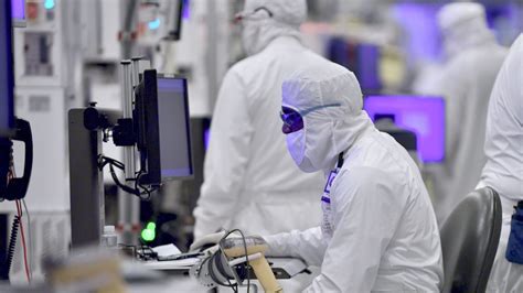 I­n­t­e­l­ ­2­0­2­5­ ­y­ı­l­ı­n­ı­ ­h­e­d­e­f­l­i­y­o­r­